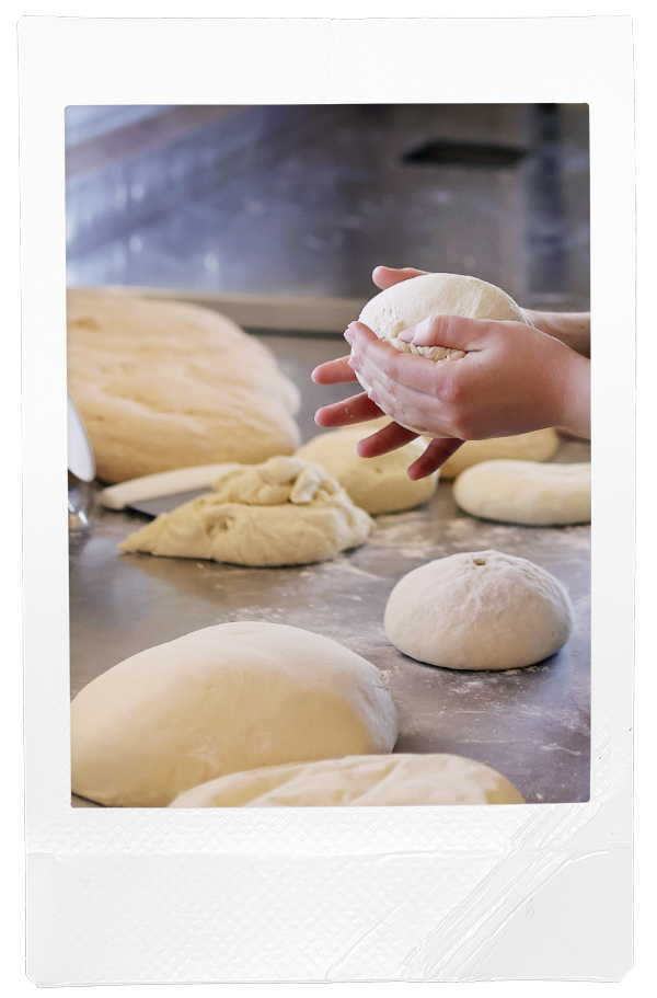 Making pizza dough
